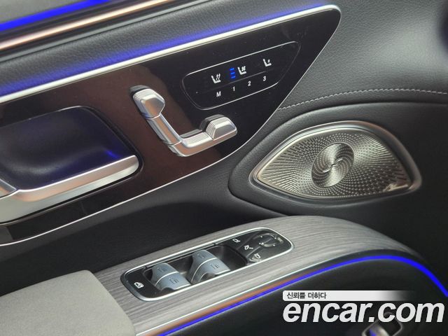 Mercedes-Benz EQS 2023 — photo 15
