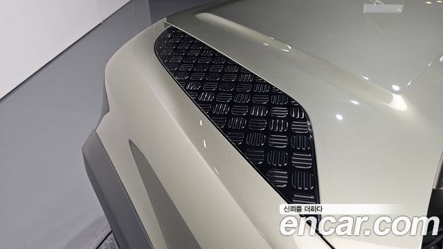 Land Rover Defender 2023 — photo 35