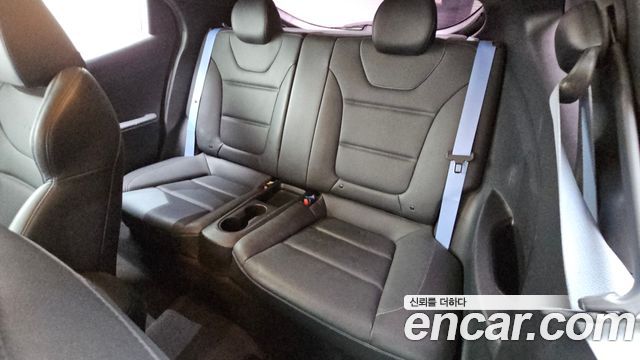 Hyundai Veloster 2019 — photo 16