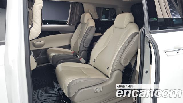 Kia Canival 2025 — photo 18