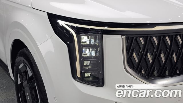 Kia Canival 2025 — photo 8