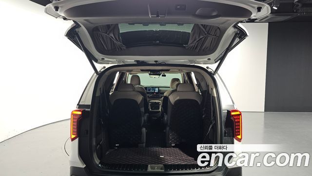 Kia Canival 2025 — photo 33