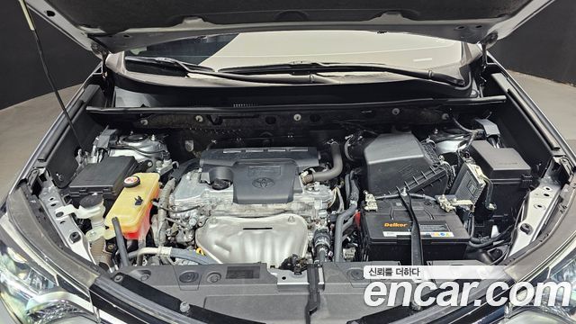Toyota RAV4 2018 — photo 6