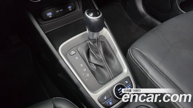 Hyundai Venue 2025 — photo 9