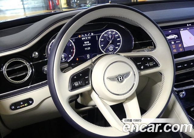 Bentley Flying Spur 2023 — photo 13