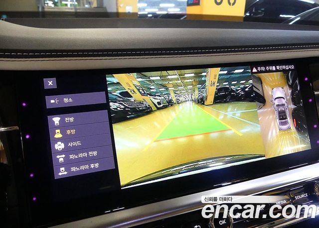 Bentley Flying Spur 2023 — photo 17