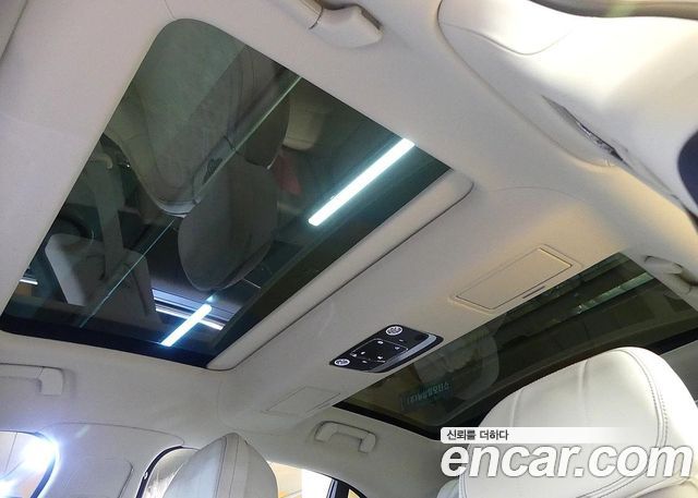 Bentley Flying Spur 2023 — photo 19