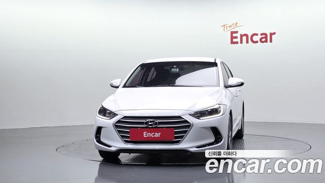 Hyundai AVANTE 2017 — photo 3