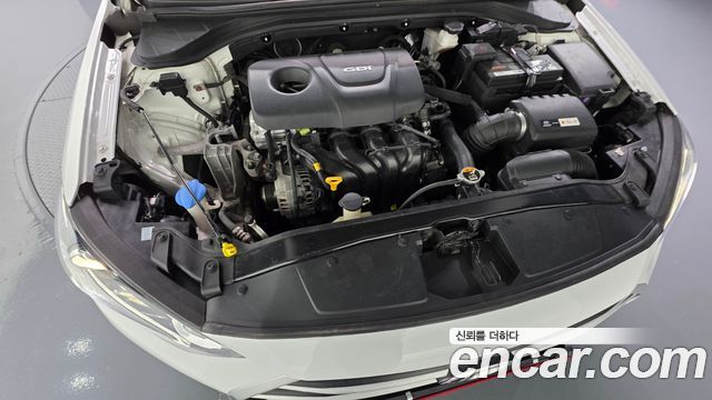 Hyundai AVANTE 2017 — photo 6