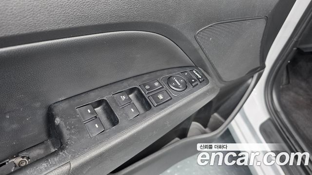 Hyundai AVANTE 2017 — photo 17