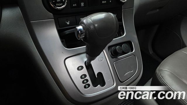 Kia Canival 2013 — photo 9