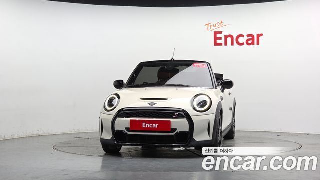 Mini Cooper Convertible 2022 — photo 3