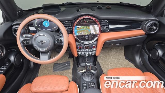 Mini Cooper Convertible 2022 — photo 10