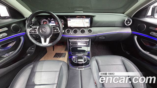 Mercedes-Benz E-Class 2019 — photo 7