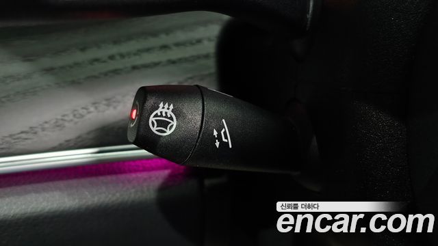Mercedes-Benz E-Class 2019 — photo 12
