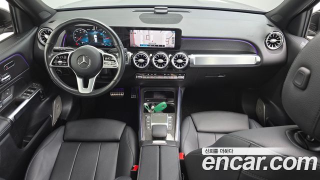 Mercedes-Benz GLB-Class 2021 — photo 7