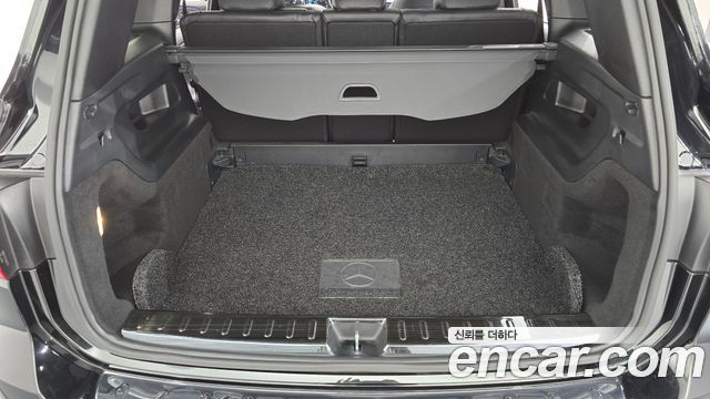 Mercedes-Benz GLB-Class 2021 — photo 17