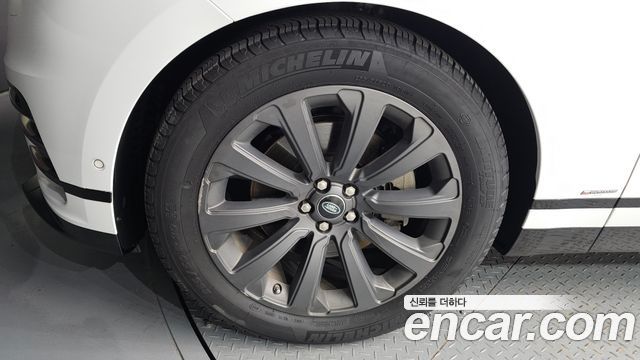Land Rover Range Rover Velar 2018 — photo 5