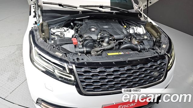 Land Rover Range Rover Velar 2018 — photo 6