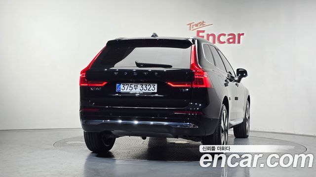 Volvo XC60 2025 — photo 4