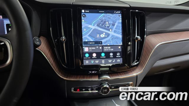 Volvo XC60 2025 — photo 12