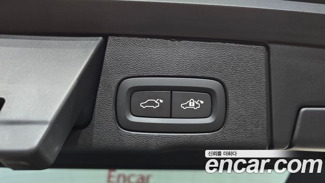 Volvo XC60 2025 — photo 18