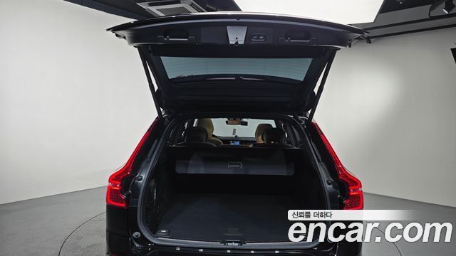 Volvo XC60 2025 — photo 19
