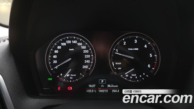 BMW 1-Series 2019 — photo 11