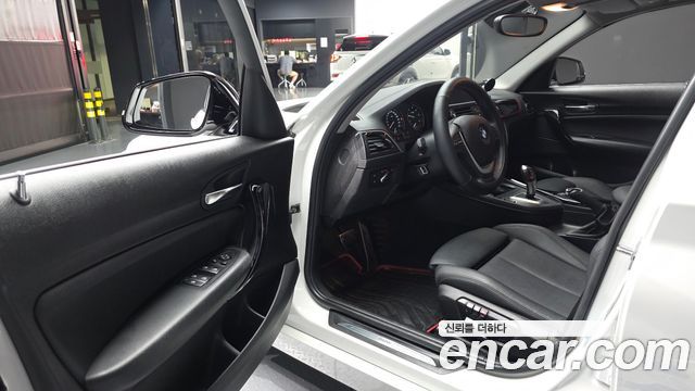 BMW 1-Series 2019 — photo 13