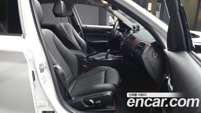 BMW 1-Series 2019 — photo 17