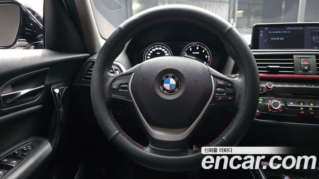 BMW 1-Series 2019 — photo 19