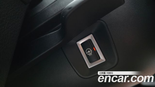 BMW 1-Series 2019 — photo 24
