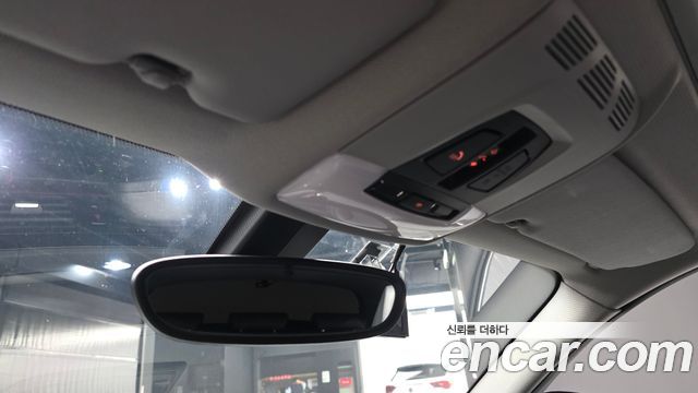 BMW 1-Series 2019 — photo 25