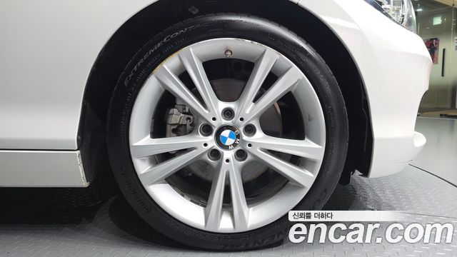 BMW 1-Series 2019 — photo 7