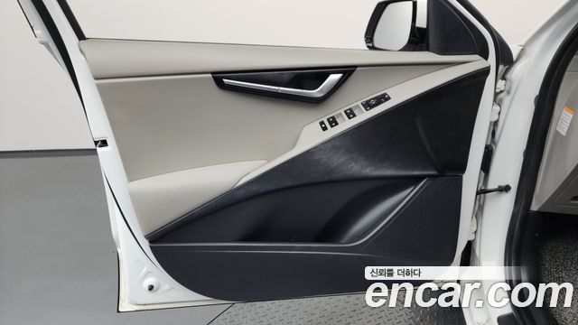 Kia Niro 2023 — photo 14