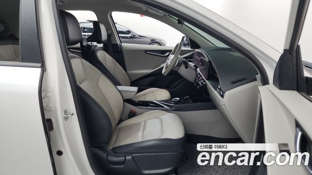 Kia Niro 2023 — photo 16