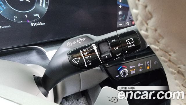 Kia Niro 2023 — photo 29