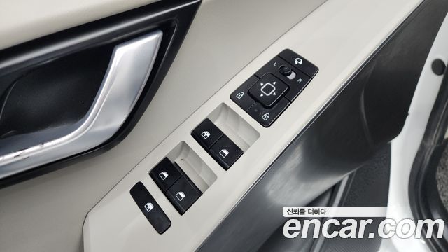 Kia Niro 2023 — photo 30