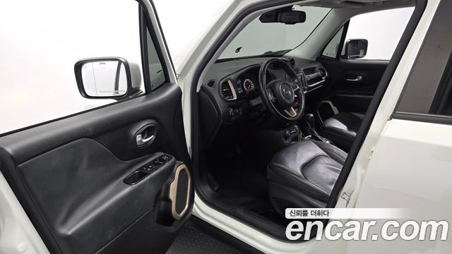 Jeep Renegade 2015 — photo 10