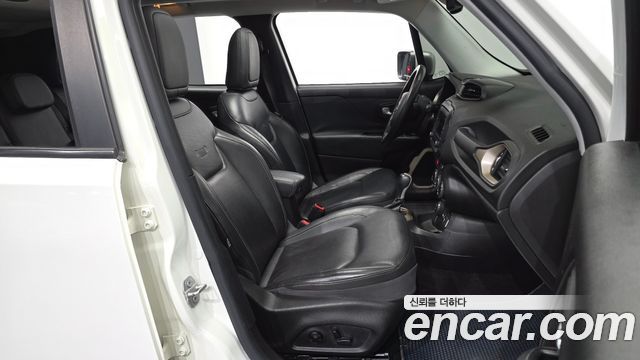 Jeep Renegade 2015 — photo 11
