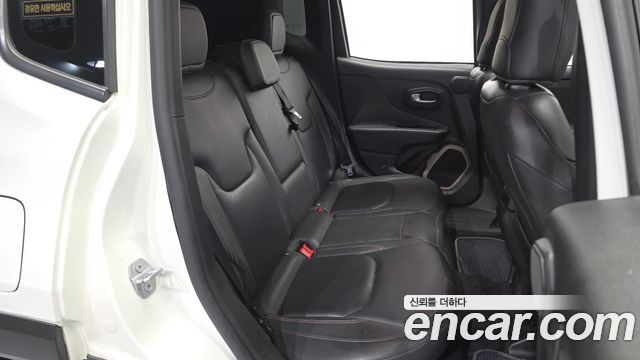 Jeep Renegade 2015 — photo 12