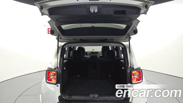 Jeep Renegade 2015 — photo 20