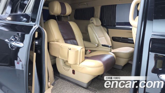 Kia Canival 2020 — photo 17