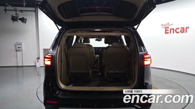 Kia Canival 2020 — photo 26