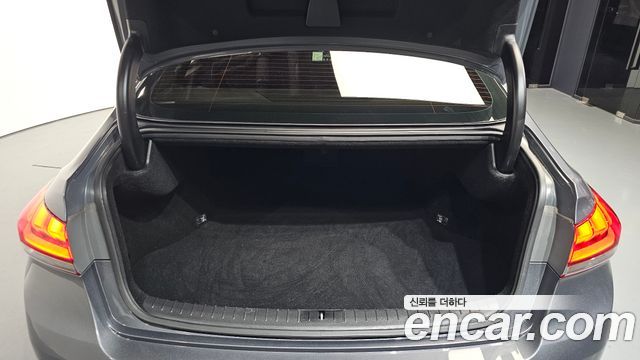 Hyundai Genesis 2016 — photo 20