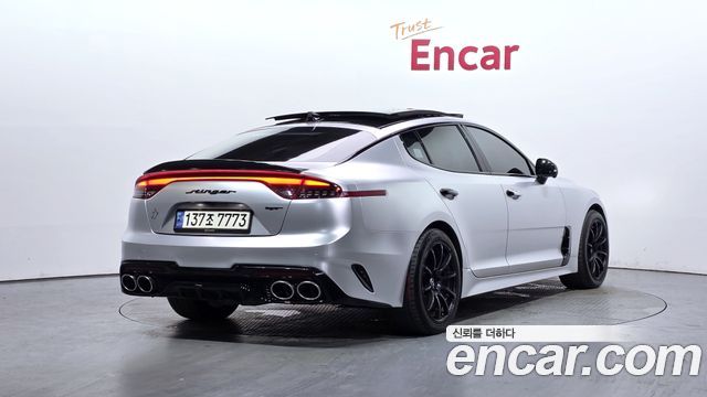 Kia Stinger 2021 — photo 2