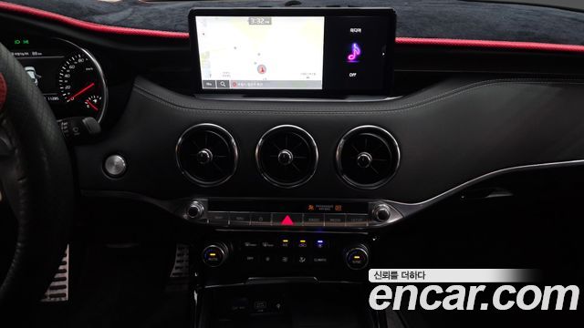 Kia Stinger 2021 — photo 19