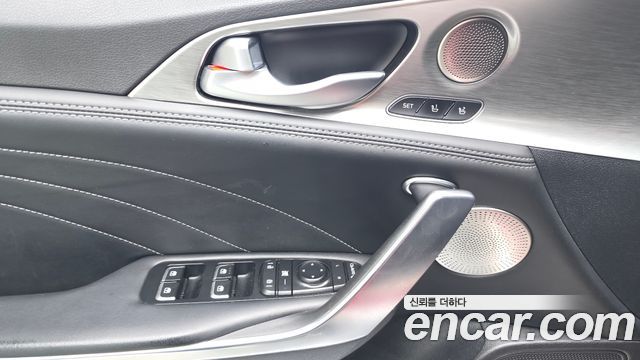 Kia Stinger 2021 — photo 29