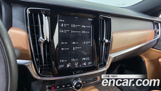 Volvo S90 2019 — photo 14