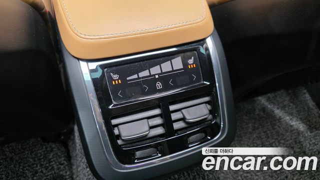 Volvo S90 2019 — photo 17